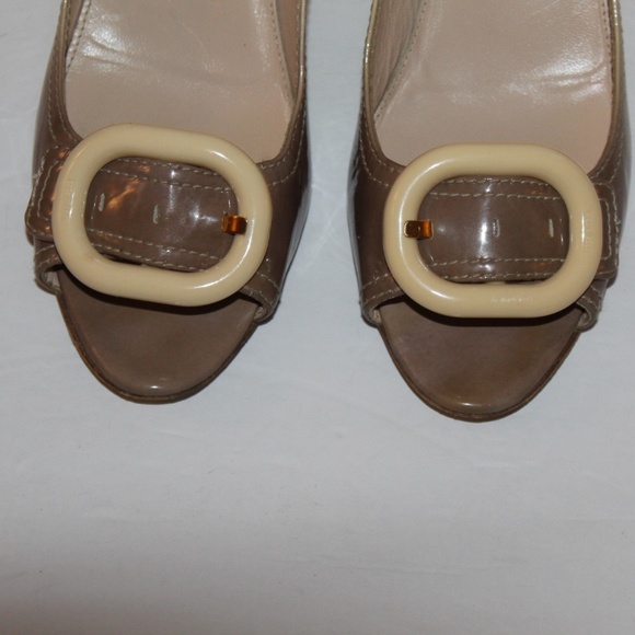 SOLD - Prada Two Tone Large Buckle Italy Heels 40/US 10 - Picture 5 of 8